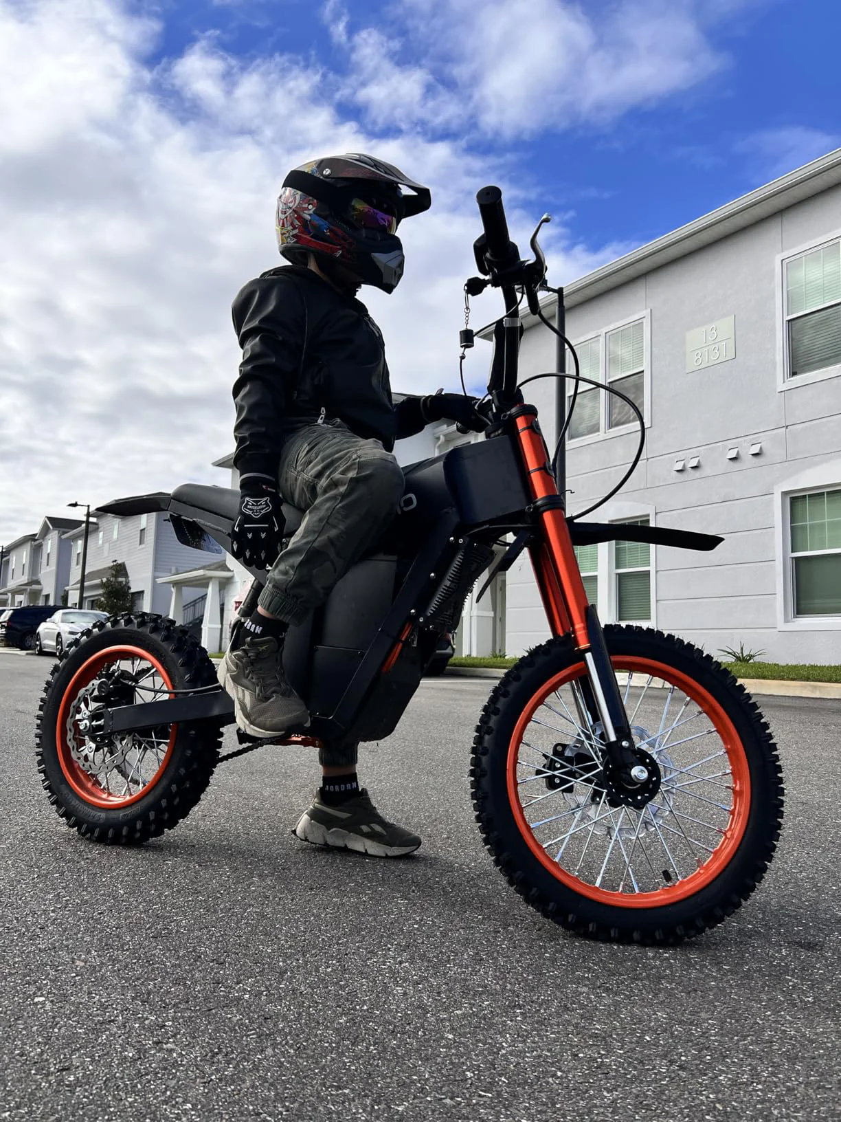 Tuttio Soleil01 Electric Mini Bike - Image 3