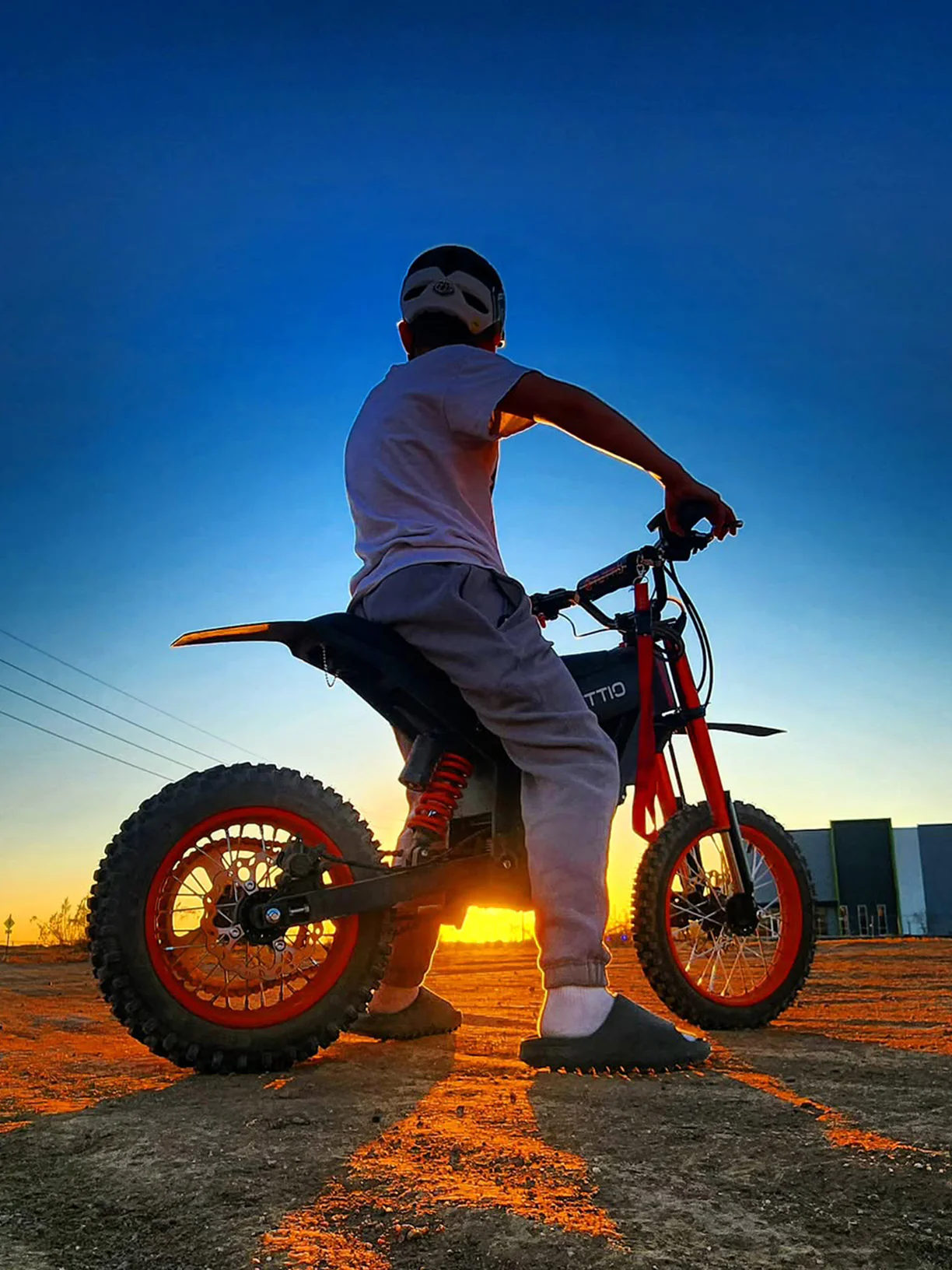 Tuttio Soleil01 Electric Mini Bike - Image 5