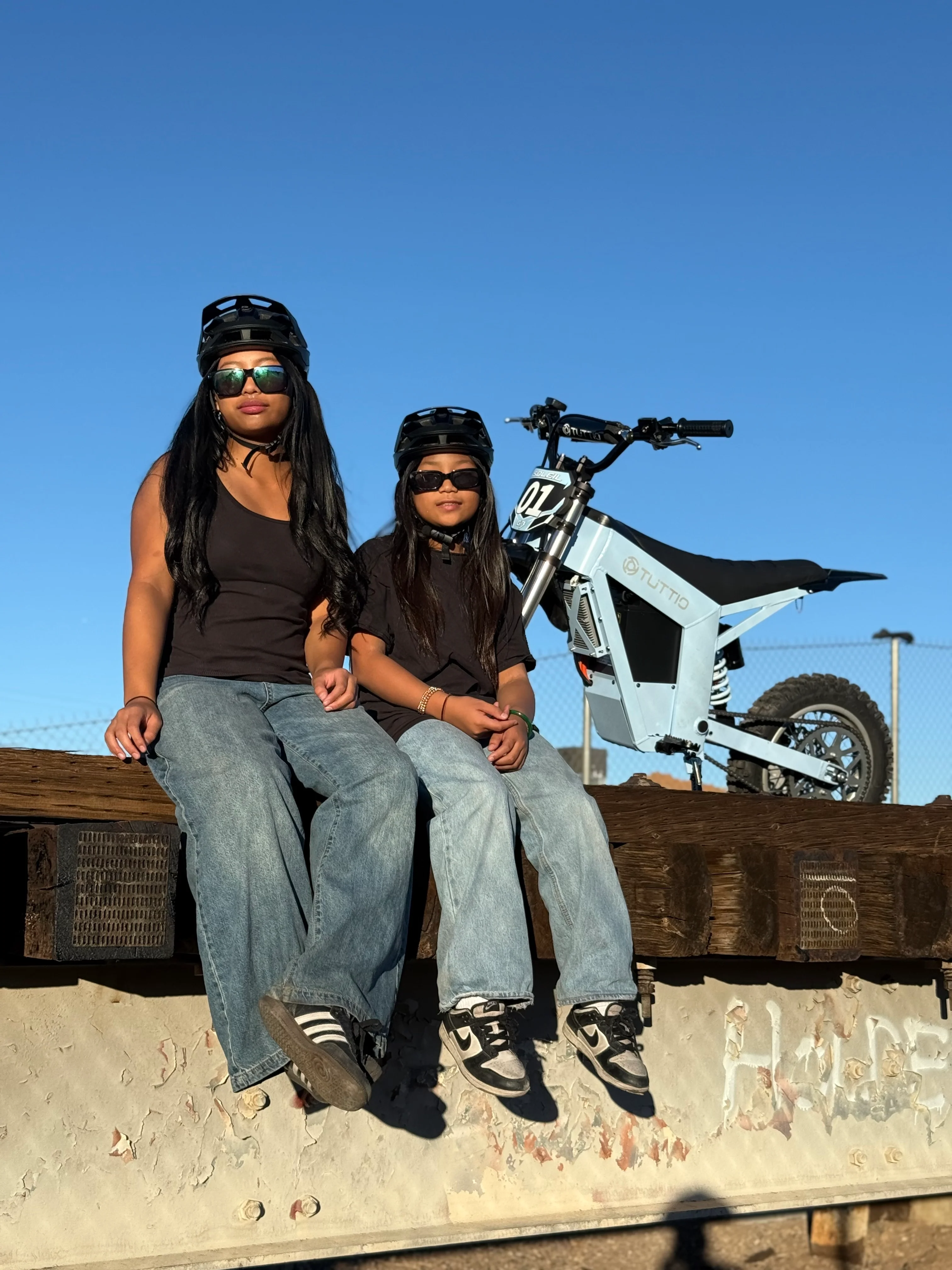 Tuttio Soleil01 GB Electric Dirt Bike (Glacier Blue) - Image 4